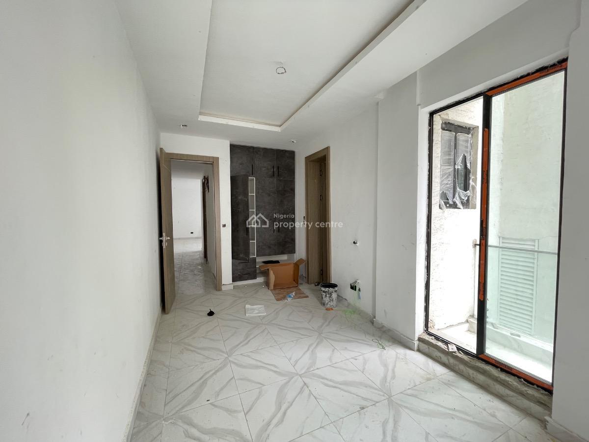 Contemporary 2 Bedroom Apartment, Freedom Way, Lekki Phase 1, Lekki, Lagos, Flat / Apartment for Sale