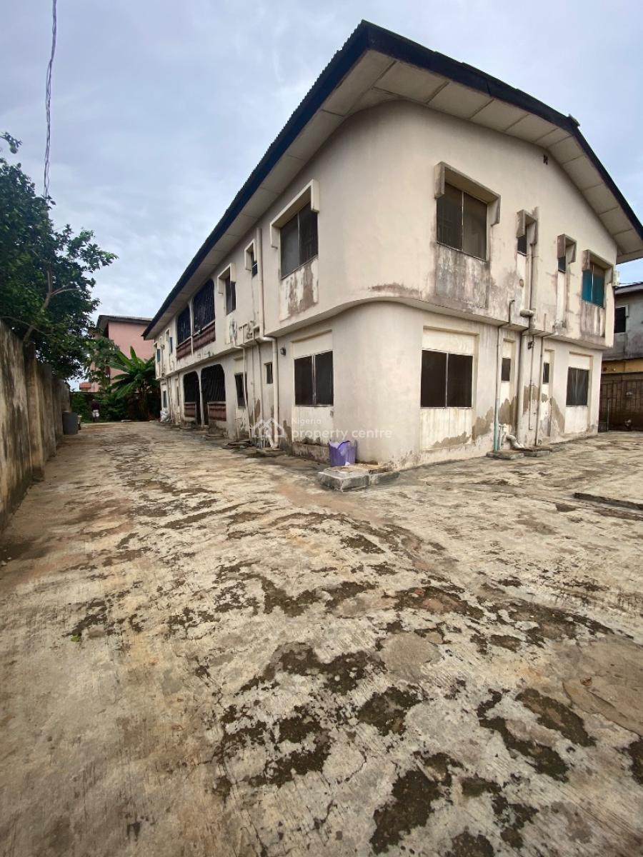 a Decent Block of Flat, Orisumbare, Ifelodun, Ejigbo, Lagos, Block of Flats for Sale
