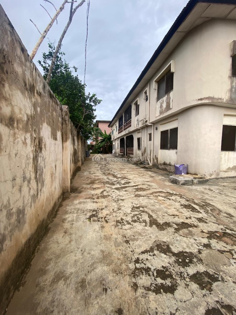 a Decent Block of Flat, Orisumbare, Ifelodun, Ejigbo, Lagos, Block of Flats for Sale