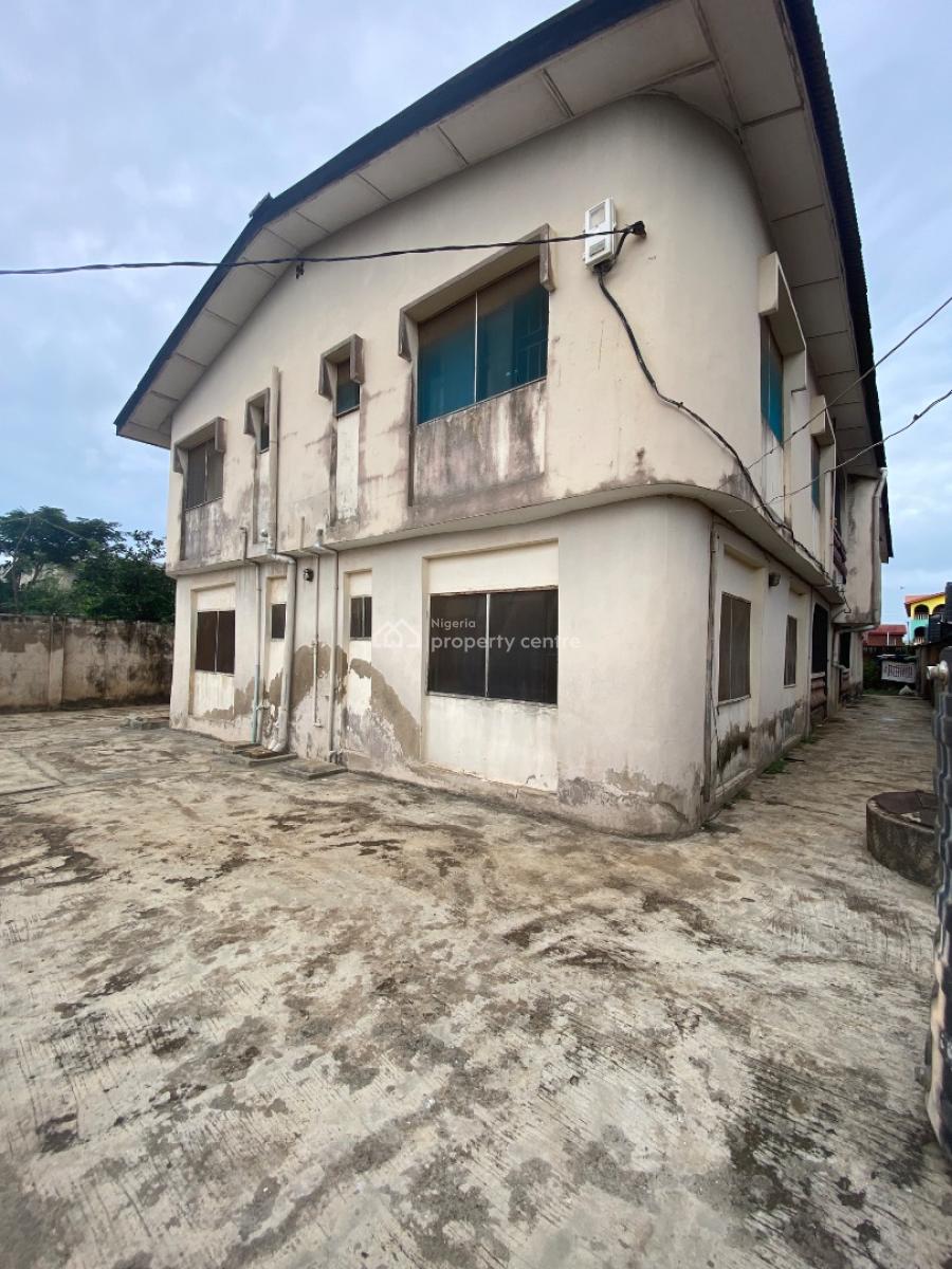 a Decent Block of Flat, Orisumbare, Ifelodun, Ejigbo, Lagos, Block of Flats for Sale