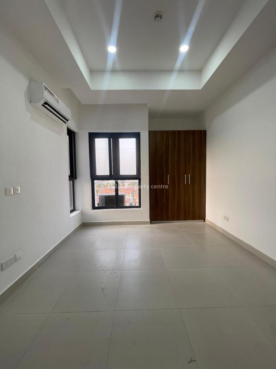 Luxurious 3 Bedroom Penthouse with Bq,  Pool, Gym and Elevator, Lekki Phase 1, Lekki, Lagos, Flat / Apartment for Sale