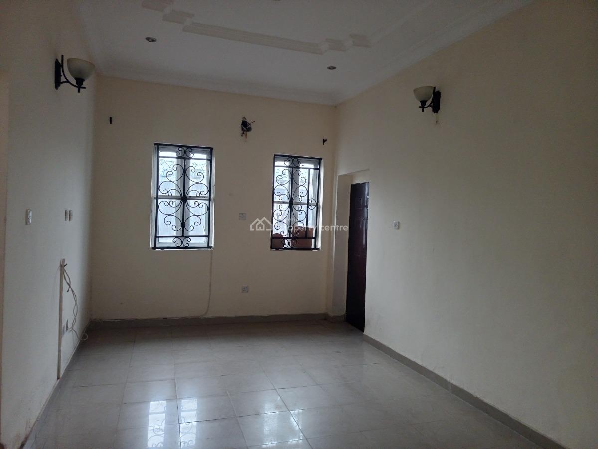 Clean 2 Bedroom Flat, Osapa, Lekki, Lagos, Flat / Apartment for Rent