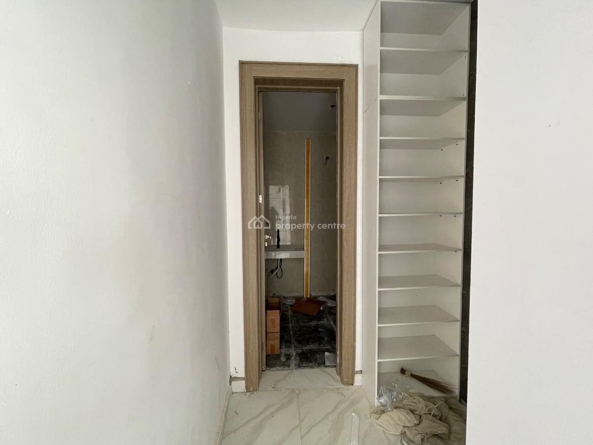 Contemporary 3 Bedroom Apartment, Freedom Way, Lekki Phase 1, Lekki, Lagos, Flat / Apartment for Sale