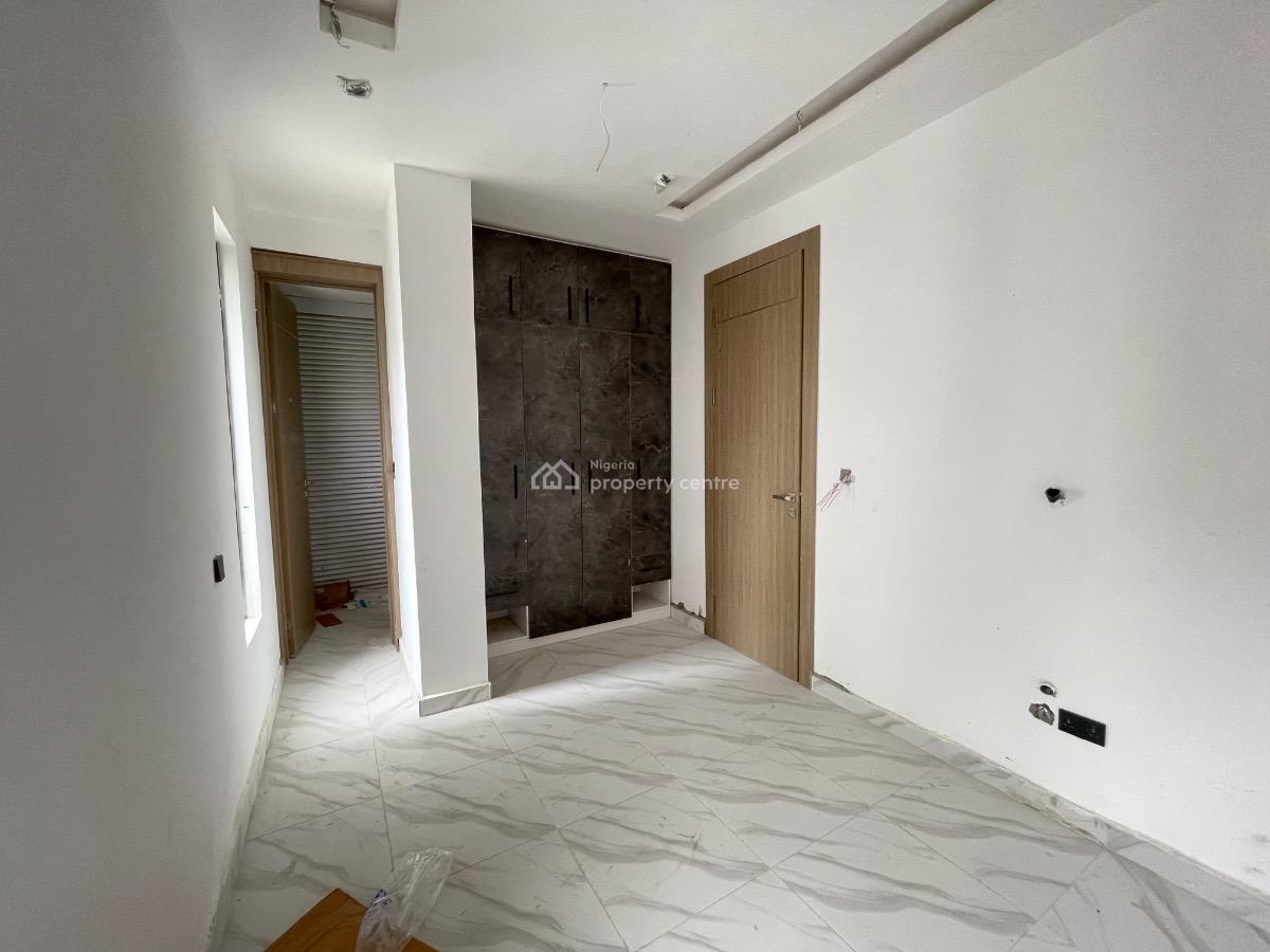 Contemporary 3 Bedroom Apartment, Freedom Way, Lekki Phase 1, Lekki, Lagos, Flat / Apartment for Sale