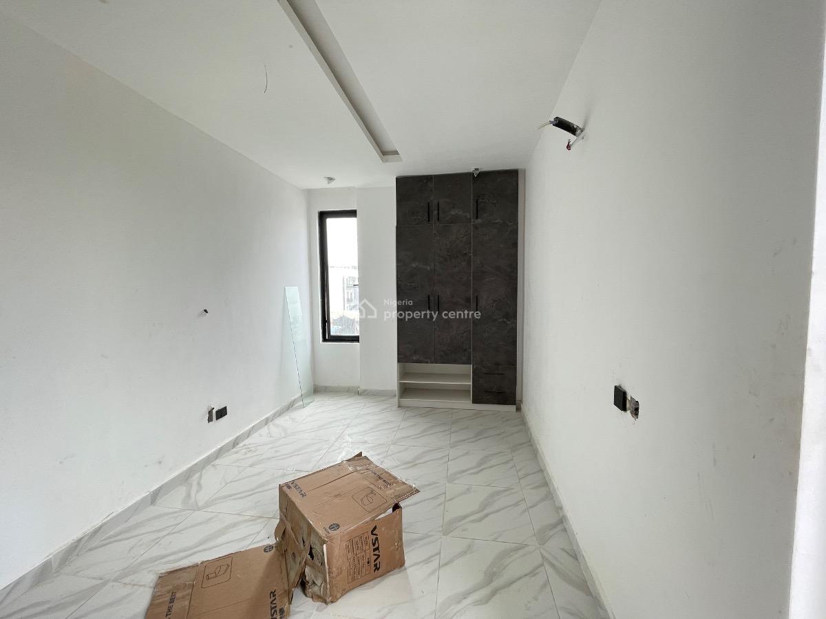 Contemporary 3 Bedroom Apartment, Freedom Way, Lekki Phase 1, Lekki, Lagos, Flat / Apartment for Sale