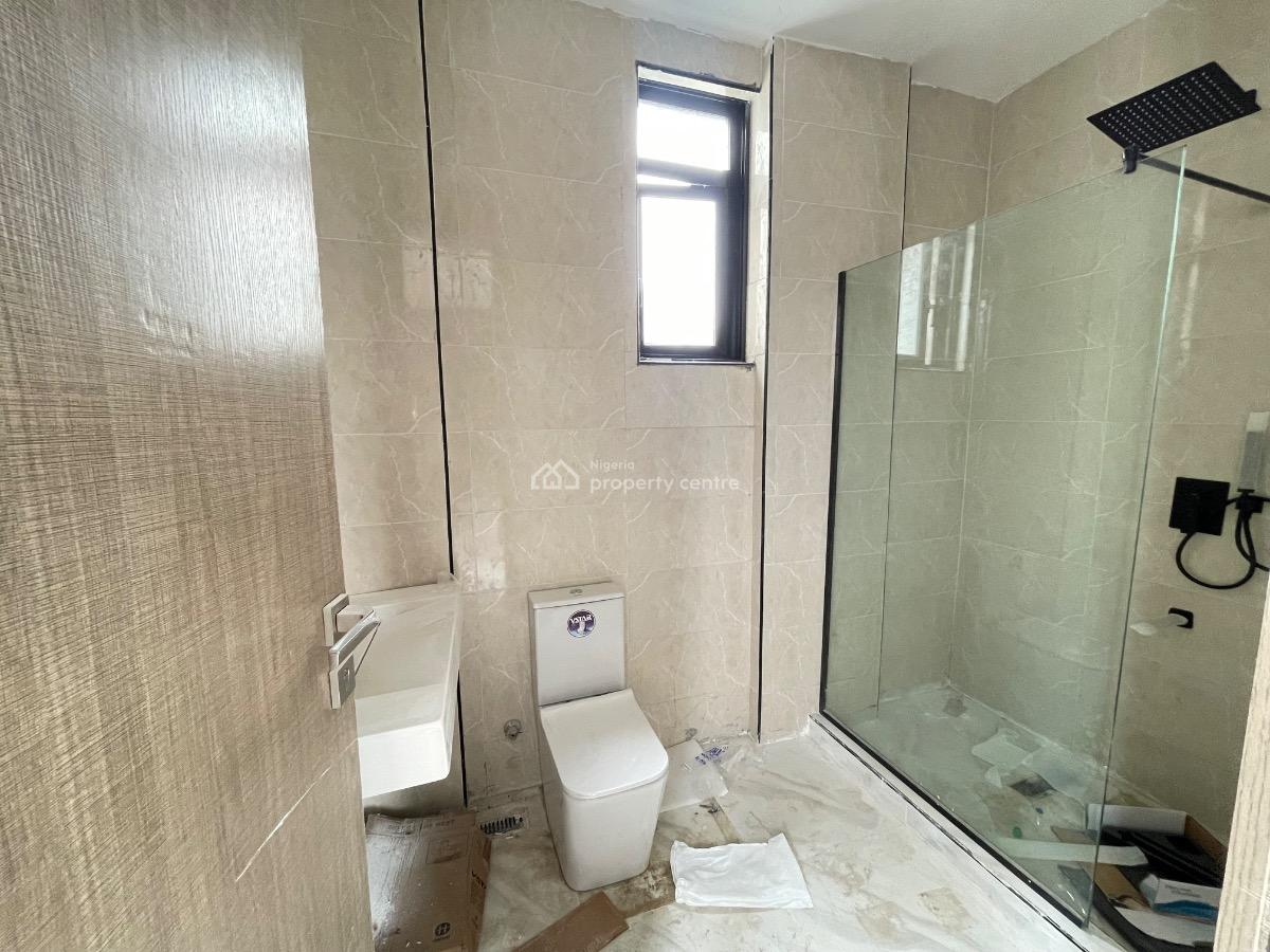 Contemporary 3 Bedroom Apartment, Freedom Way, Lekki Phase 1, Lekki, Lagos, Flat / Apartment for Sale