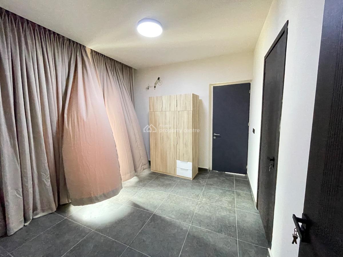Exquisite 3 Bedroom Apartment, Freedom Way, Lekki Phase 1, Lekki, Lagos, Flat / Apartment for Sale