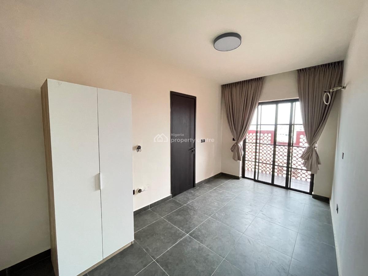 Exquisite 3 Bedroom Apartment, Freedom Way, Lekki Phase 1, Lekki, Lagos, Flat / Apartment for Sale