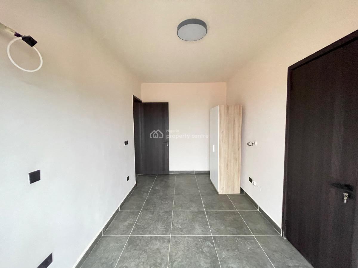 Exquisite 3 Bedroom Apartment, Freedom Way, Lekki Phase 1, Lekki, Lagos, Flat / Apartment for Sale