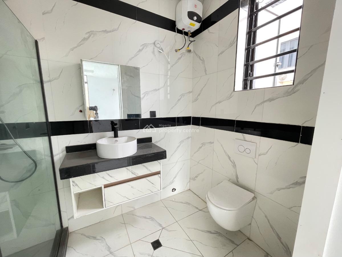 Exquisite 2 Bedroom Apartment, Freedom Way, Lekki Phase 1, Lekki, Lagos, House for Sale