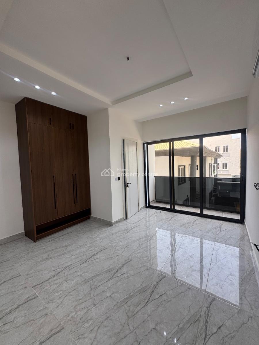 Spectacular Three (3) Bedroom Maisonette, Lekki Phase 1, Lekki, Lagos, House for Sale