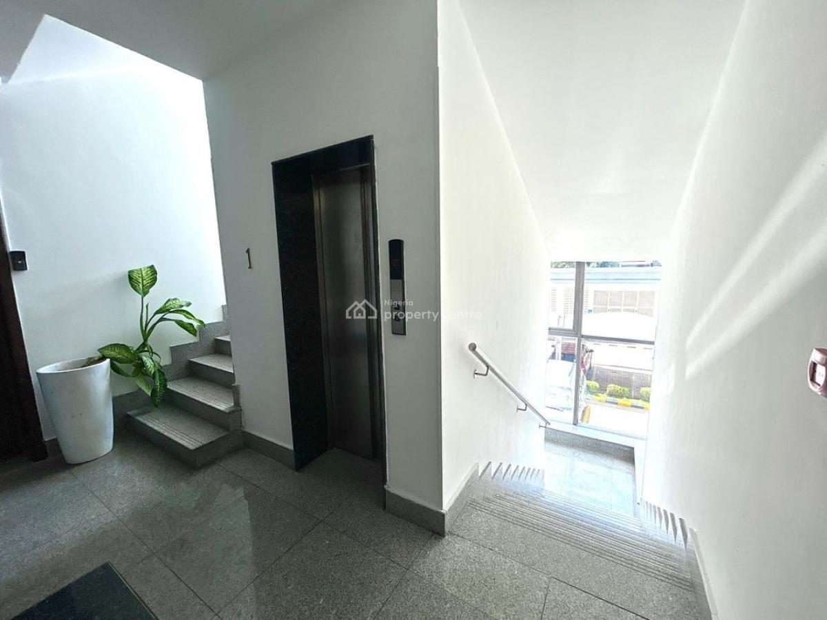Three Bedroom Apartment with Maids Room and More, Victoria Island (vi), Lagos, Flat / Apartment for Rent