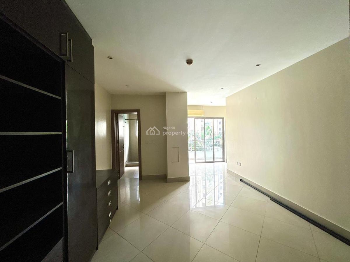 Three Bedroom Apartment with Maids Room and More, Victoria Island (vi), Lagos, Flat / Apartment for Rent