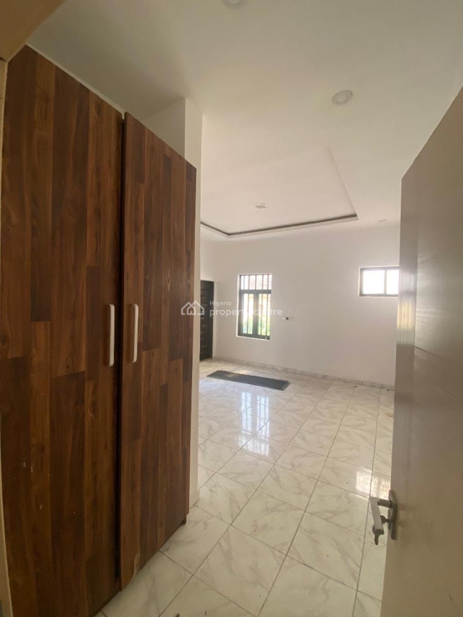 Well Designed &spacious 4bedroom Self Compound Semi Detached Duplex, Main Ikota Villa Estate,behind Mega Chicken,ikota,lekki,lagos,nigeria, Ikota, Lekki, Lagos, Semi-detached Duplex for Sale