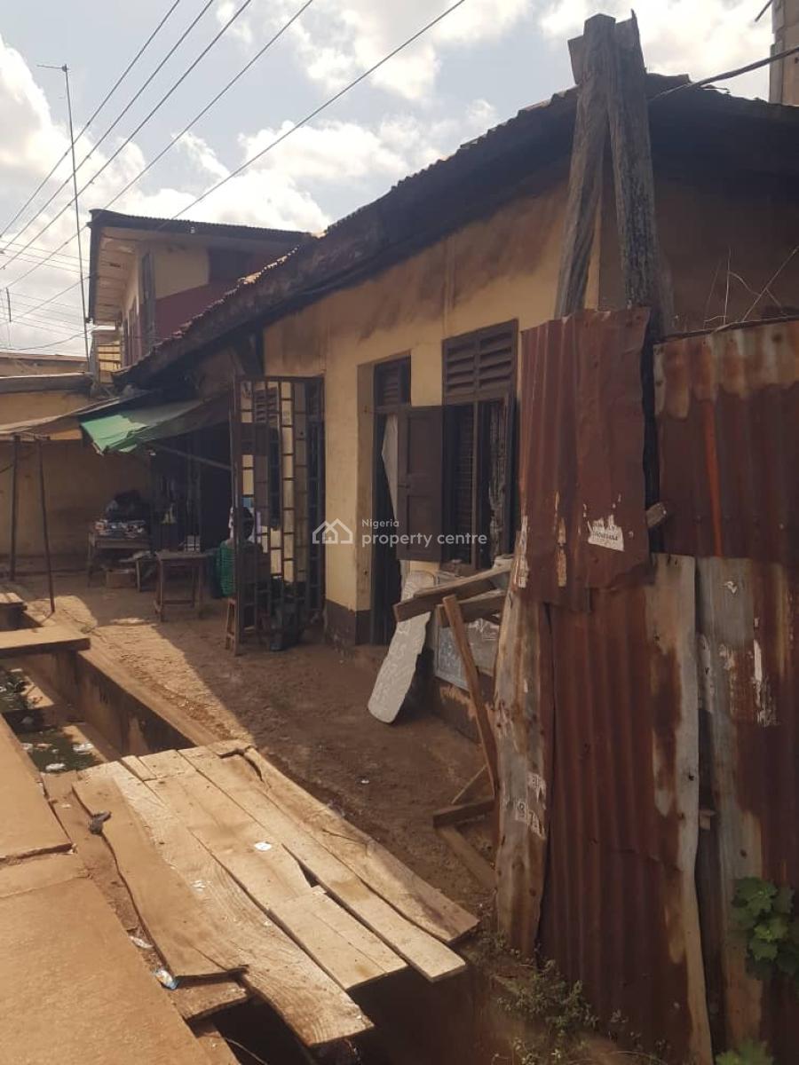 Perfect Property for Student Hostel, Unec Front Gate, Ogui New Layout, Enugu, Enugu, Detached Bungalow for Sale