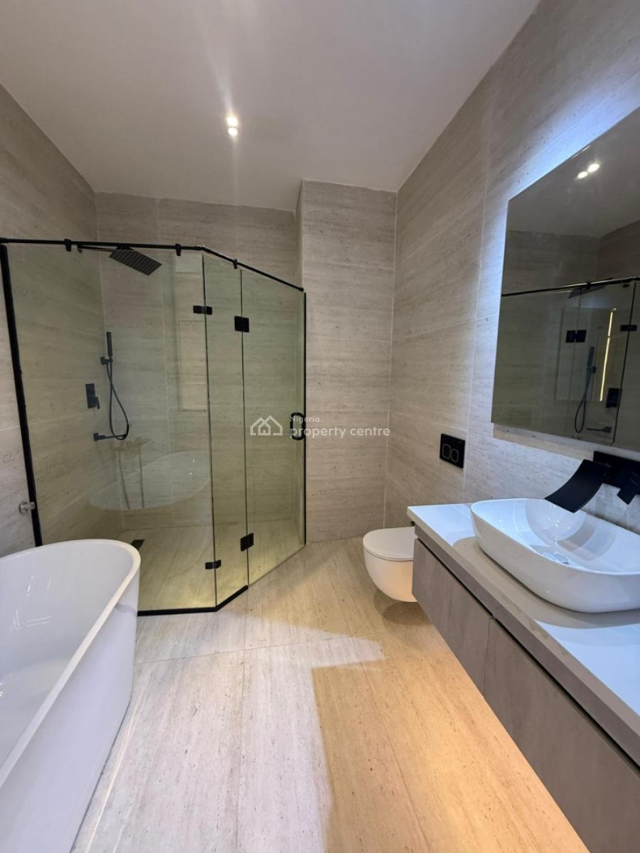 Contemporary 2 Bedroom Penthouse with Gazzebo, Lekki Phase 1, Lekki, Lagos, Block of Flats for Sale