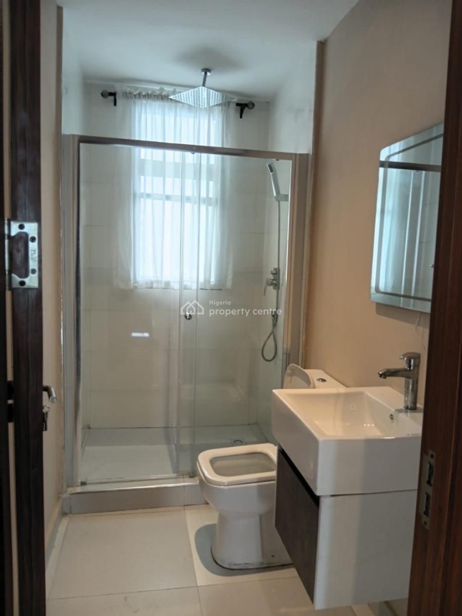 Tasteful Built Three (3) Bedroom with Bq, Off Freedom Way Lekki Phase 1, Lekki Phase 1, Lekki, Lagos, Flat / Apartment for Rent