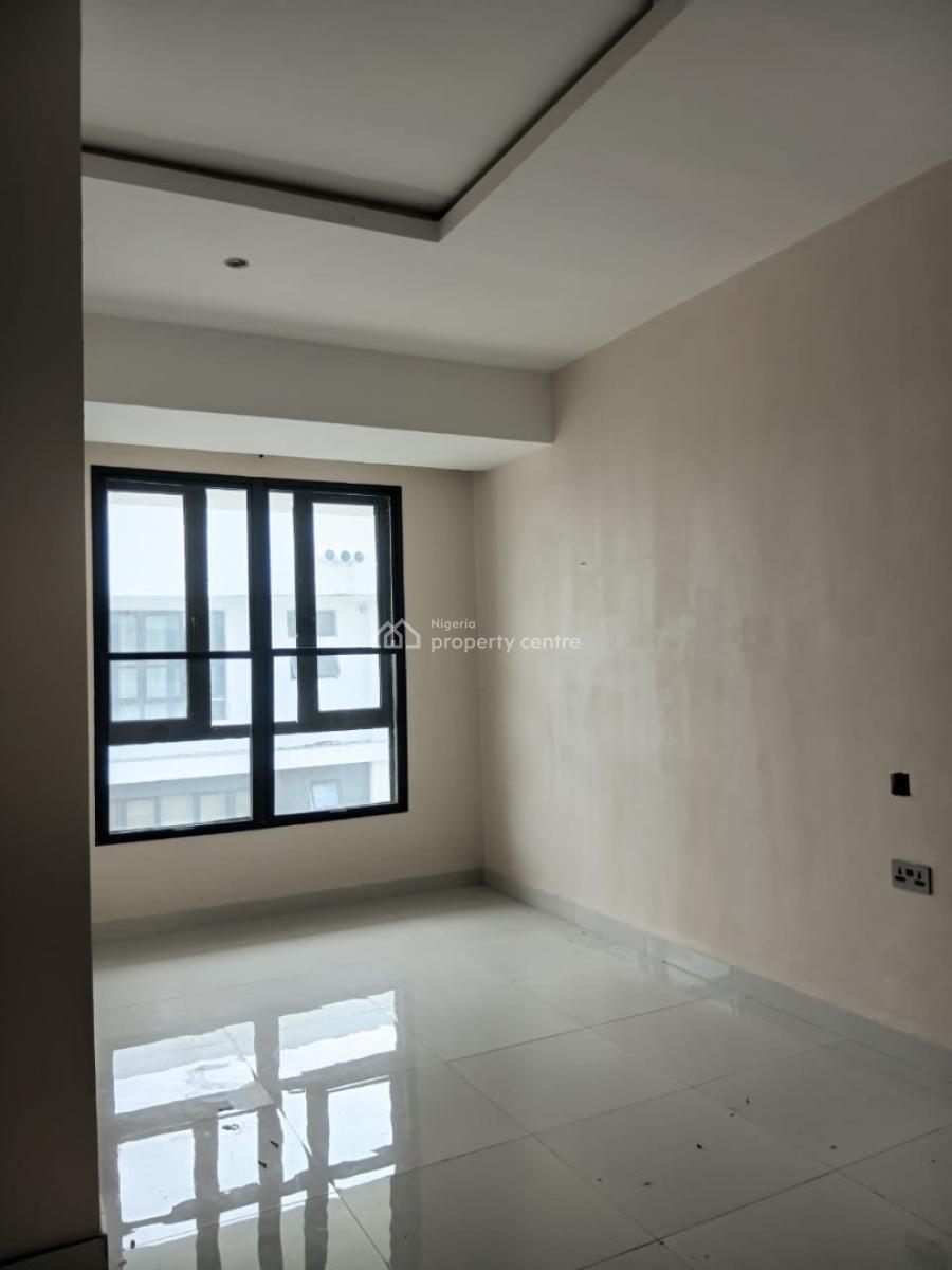 Tasteful Built Three (3) Bedroom with Bq, Off Freedom Way Lekki Phase 1, Lekki Phase 1, Lekki, Lagos, Flat / Apartment for Rent