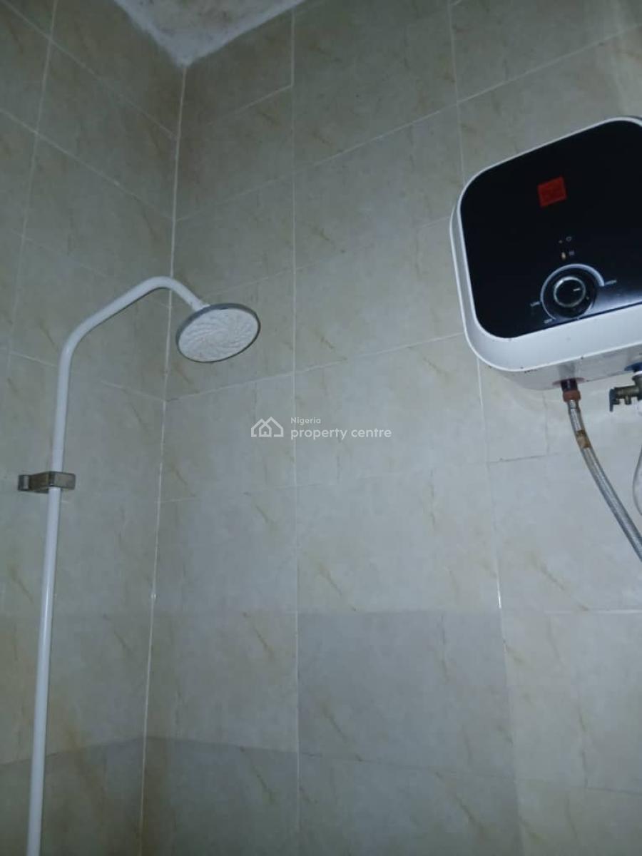 a Luxury 2 Bedrooms Flat, Anu Crescent, Badore, Ajah, Lagos, Flat / Apartment for Rent