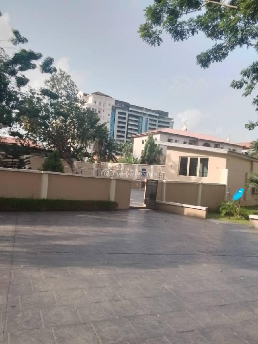 Well Maintained 2-bedroom Flat Apartment All Ensuite on The Ground Flo, Off Gerald Road, Old Ikoyi, Ikoyi, Lagos, Flat / Apartment for Rent