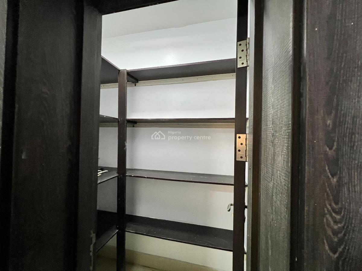 Serviced 3 Bedrooms Apartment with Bq, Gym, Pool and an Office Space, Lekki Phase 1, Lekki, Lagos, Flat / Apartment for Rent