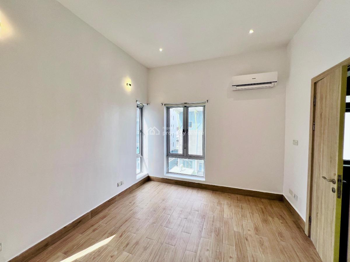 Serviced 3 Bedrooms Apartment with Bq, Gym, Pool and an Office Space, Lekki Phase 1, Lekki, Lagos, Flat / Apartment for Rent