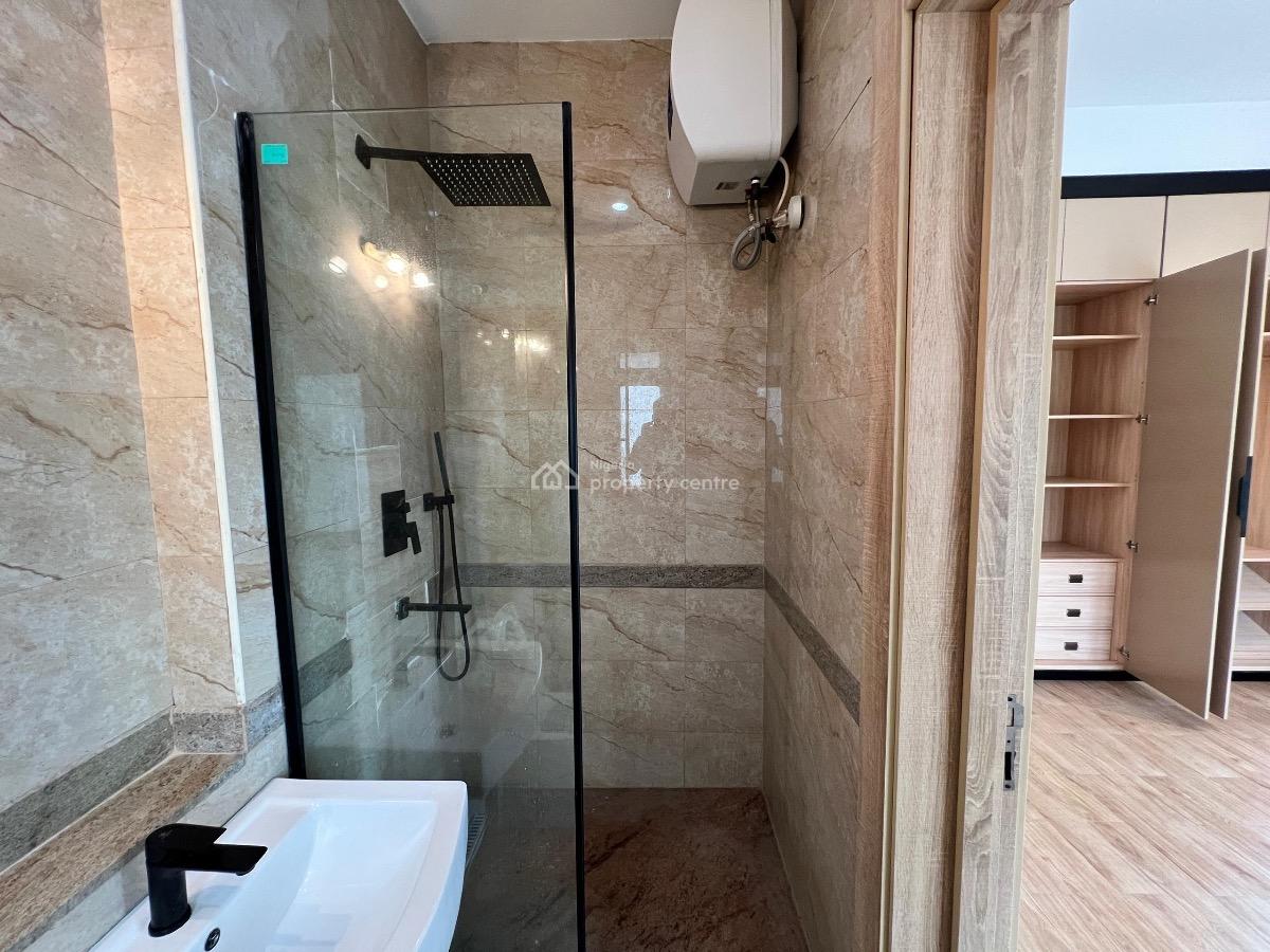 Serviced 3 Bedrooms Apartment with Bq, Gym, Pool and an Office Space, Lekki Phase 1, Lekki, Lagos, Flat / Apartment for Rent