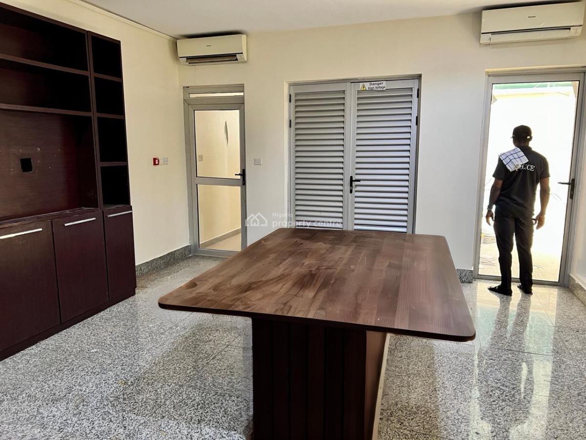 Serviced 3 Bedrooms Apartment with Bq, Gym, Pool and an Office Space, Lekki Phase 1, Lekki, Lagos, Flat / Apartment for Rent