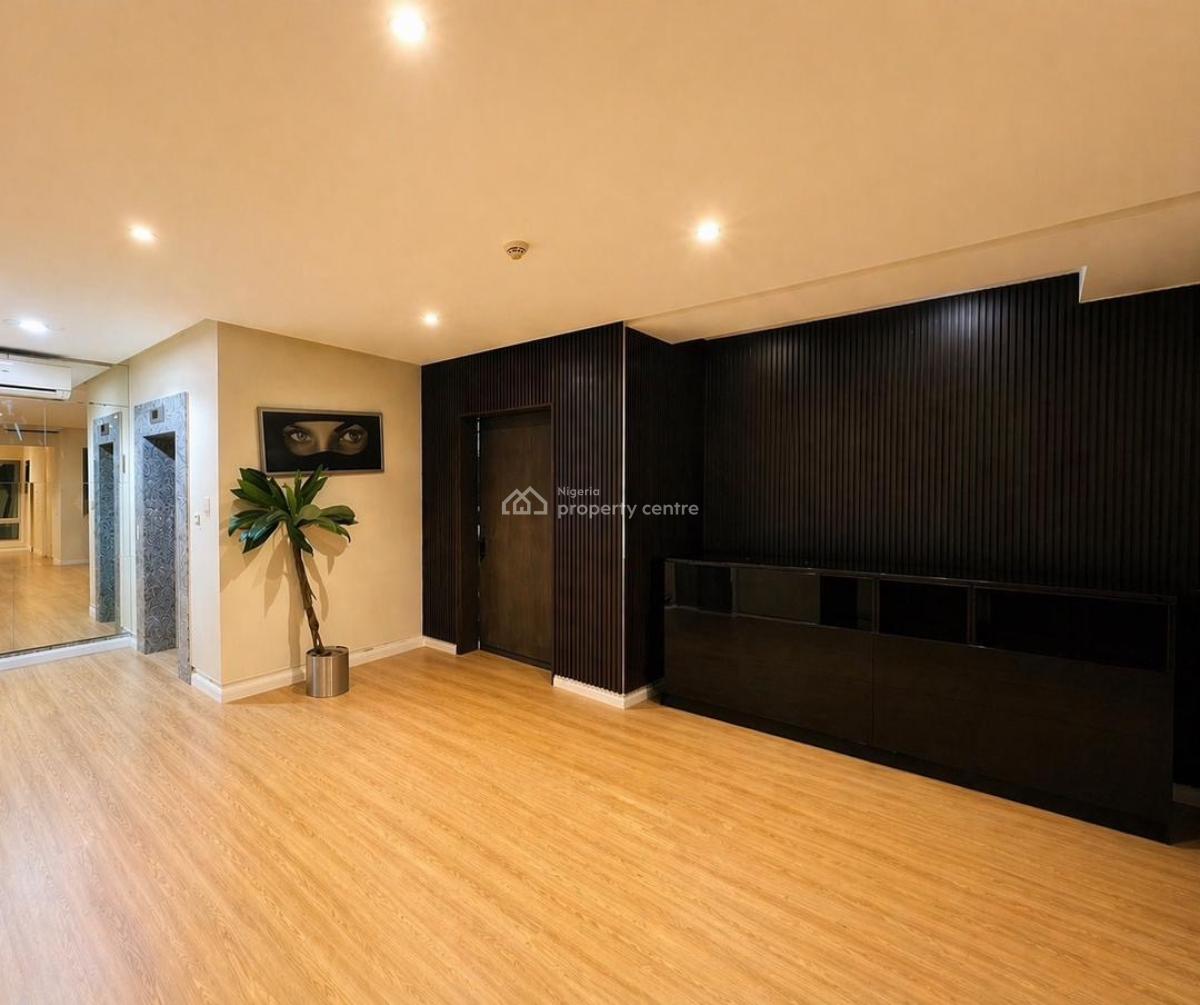 Serviced 3 Bedrooms Apartment with Bq, Gym, Pool and an Office Space, Lekki Phase 1, Lekki, Lagos, Flat / Apartment for Rent