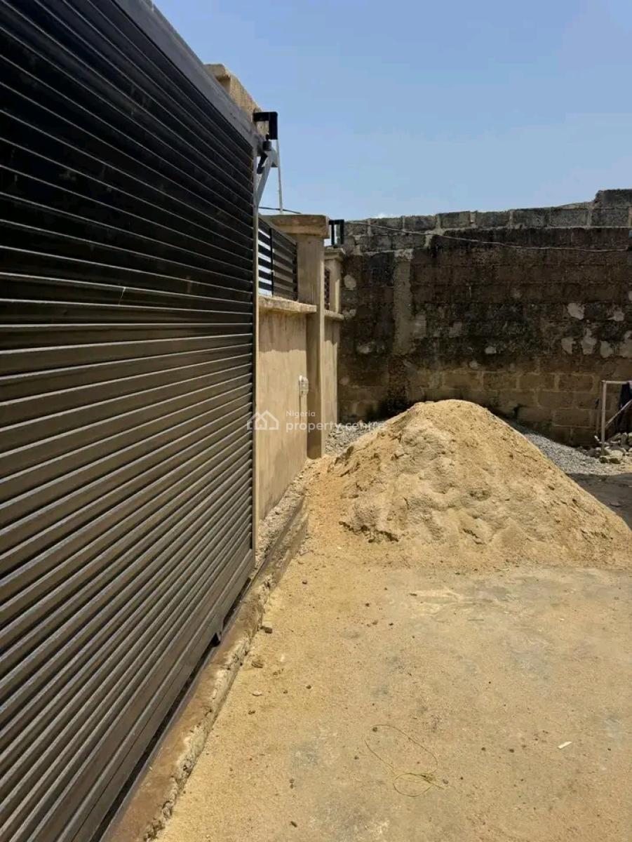 Bungalow of 2 Bedroom,roomself-contain&3unit Mini-flat on Half Plot, Oreta, Igbogbo, Ikorodu, Lagos, House for Sale