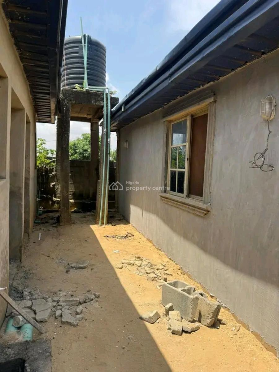 Bungalow of 2 Bedroom,roomself-contain&3unit Mini-flat on Half Plot, Oreta, Igbogbo, Ikorodu, Lagos, House for Sale