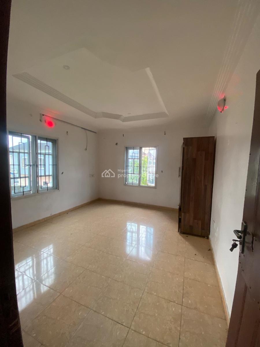 Spacious 2bedroom (upstairs) with 2balconies, Silverland Estate, Off Thera Annex Estate, Sangotedo, Ajah, Lagos, Sangotedo, Ajah, Lagos, Flat / Apartment for Rent