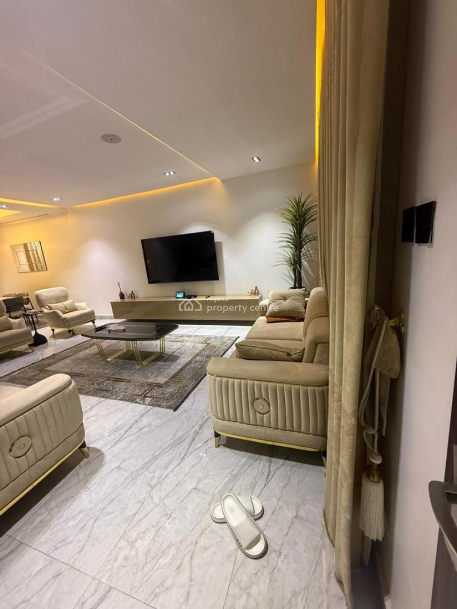 Luxurious 4 Bedroom En-suite, Fully Furnished, Tarred Road, in a Mini Estate, Tarred Road, Gaduwa, Abuja, Terraced Duplex for Sale