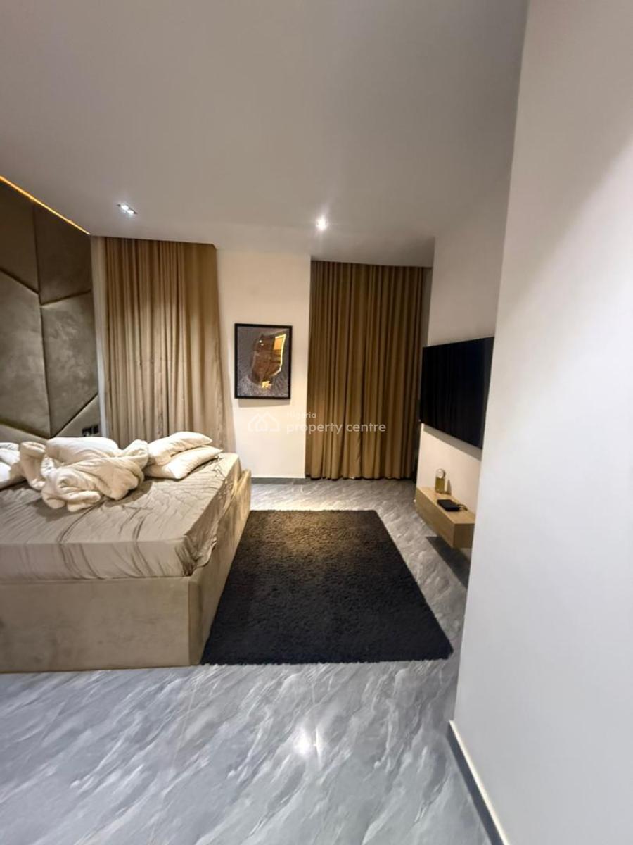 Luxurious 4 Bedroom En-suite, Fully Furnished, Tarred Road, in a Mini Estate, Tarred Road, Gaduwa, Abuja, Terraced Duplex for Sale