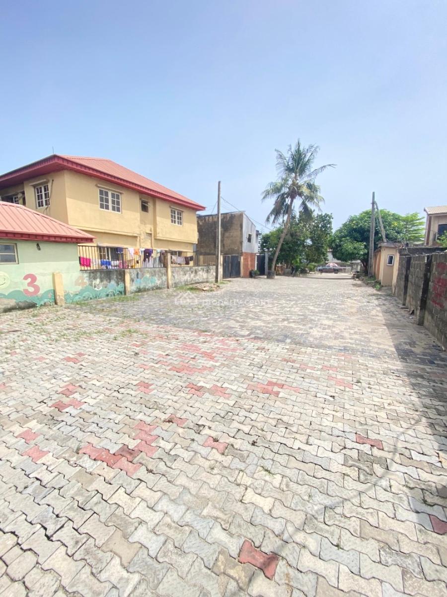 1440sqm Fenced and Gated Land with Old Building, Thomas Estate, Ajah, Lagos, Residential Land for Sale