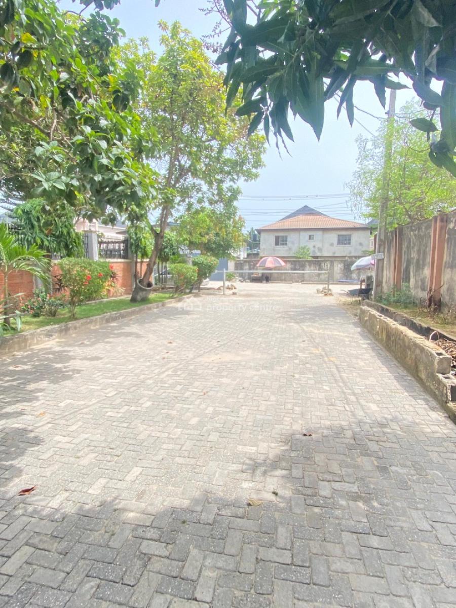 1440sqm Fenced and Gated Land with Old Building, Thomas Estate, Ajah, Lagos, Residential Land for Sale