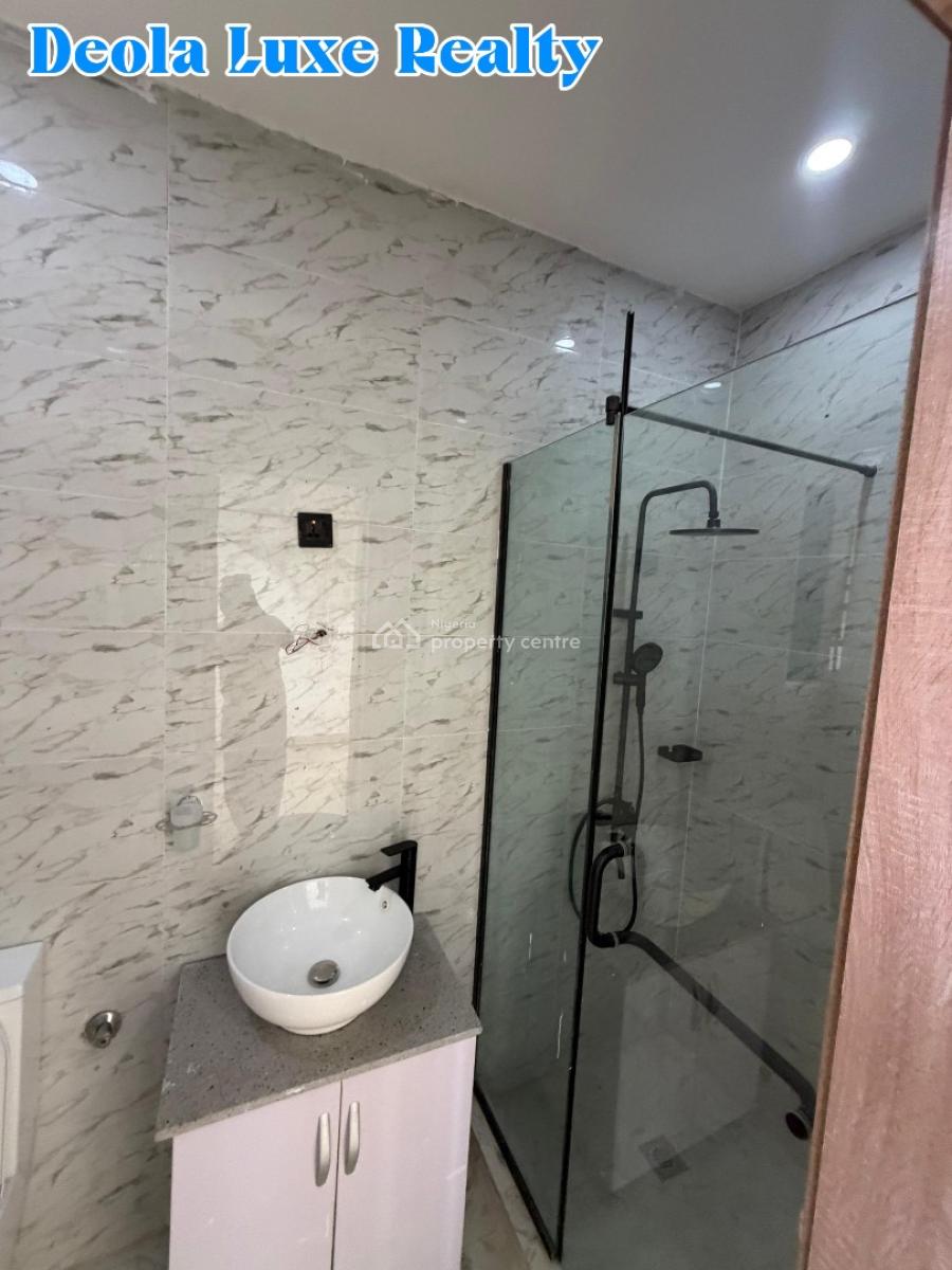 Contemporary Furnished 3-bed Apartment with Stunning City & Water View, Off Ahmadu Bello Way, Victoria Island (vi), Lagos, Flat / Apartment for Rent