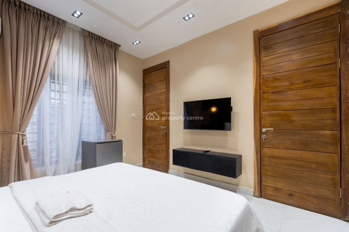 Luxury 1 Bedroom Apartment, Lekki Phase 1, Lekki, Lagos, Flat / Apartment Short Let