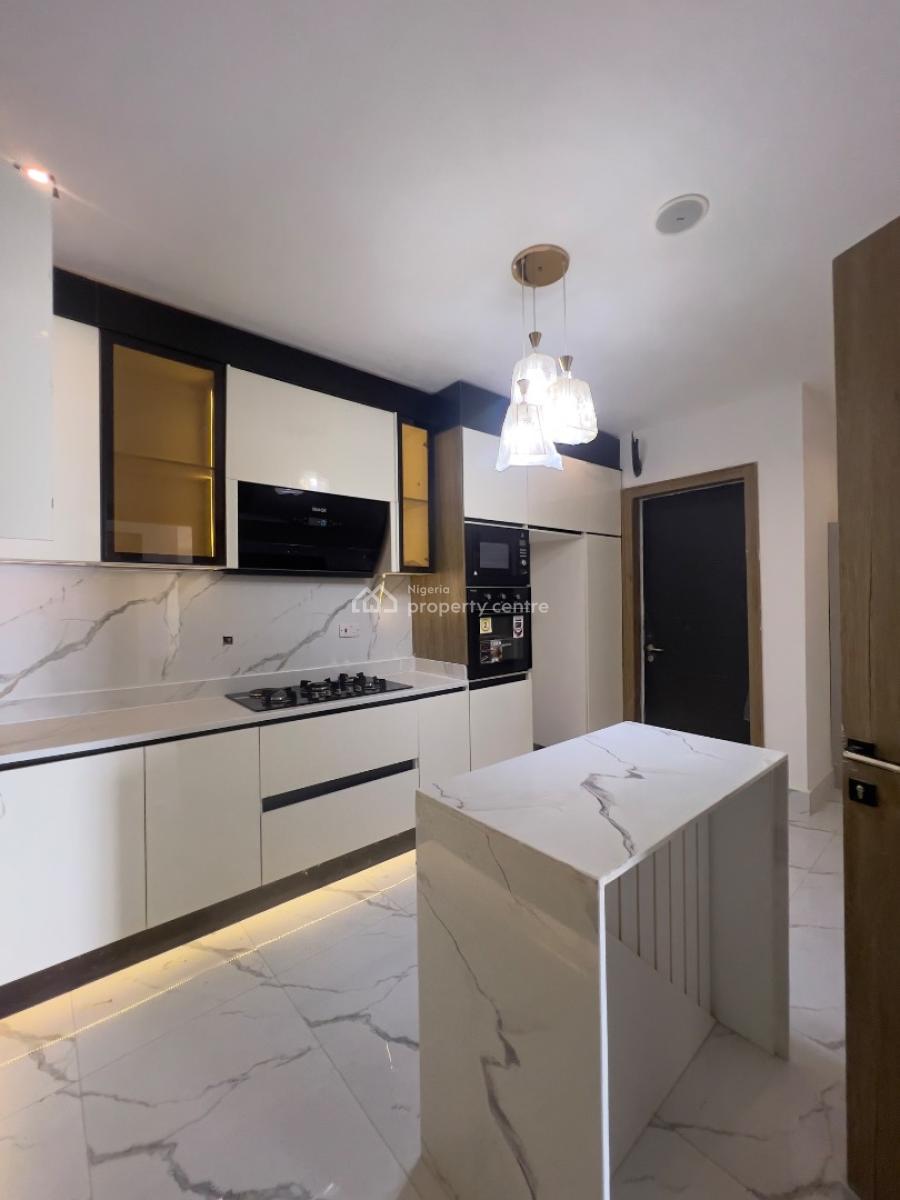 2 Bedroom Apartment with Elevators, Lekki Phase 1, Lekki, Lagos, Flat / Apartment for Sale