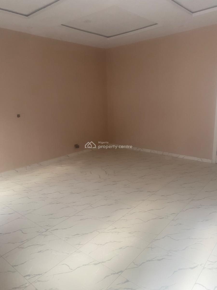a Clean Master Bedroom in an Estate, Lekki, Lagos, Flat / Apartment for Rent