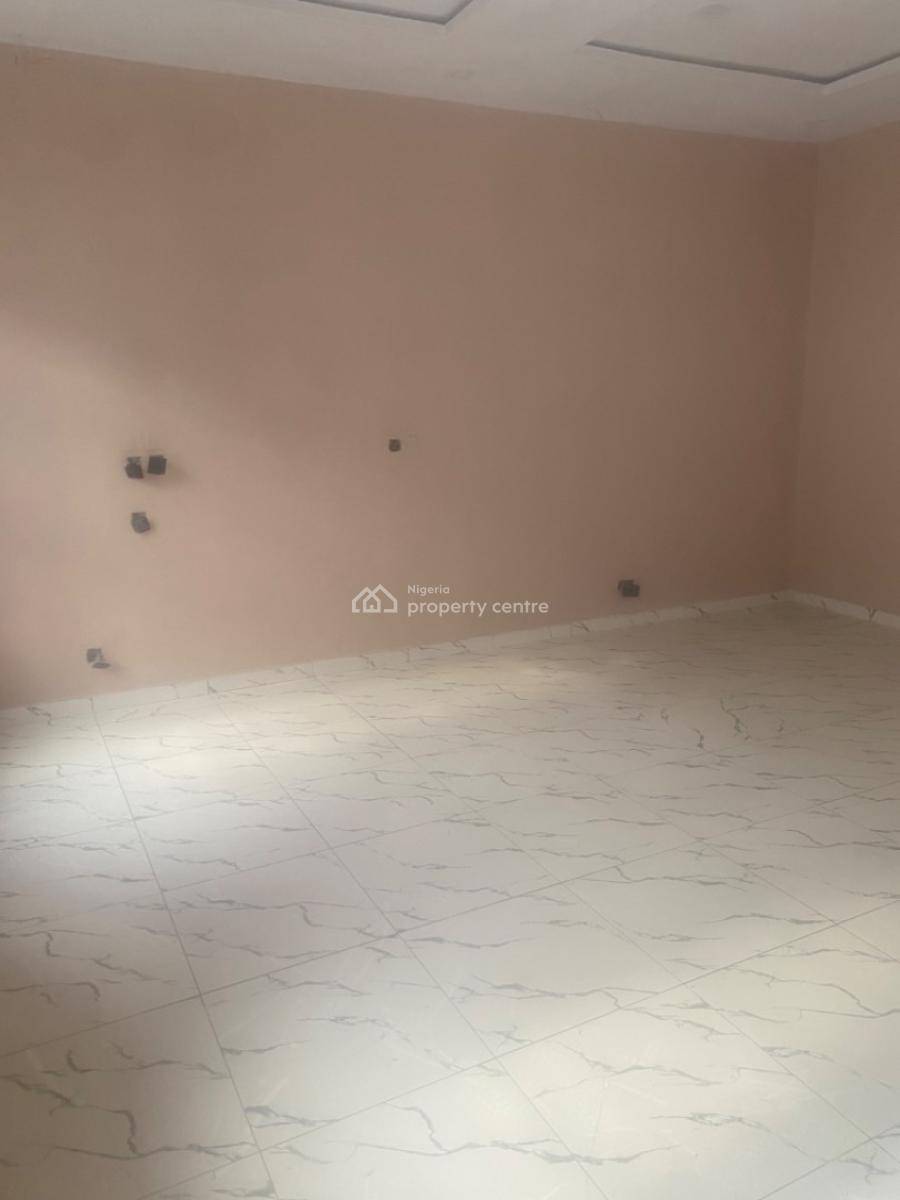 a Clean Master Bedroom in an Estate, Lekki, Lagos, Flat / Apartment for Rent