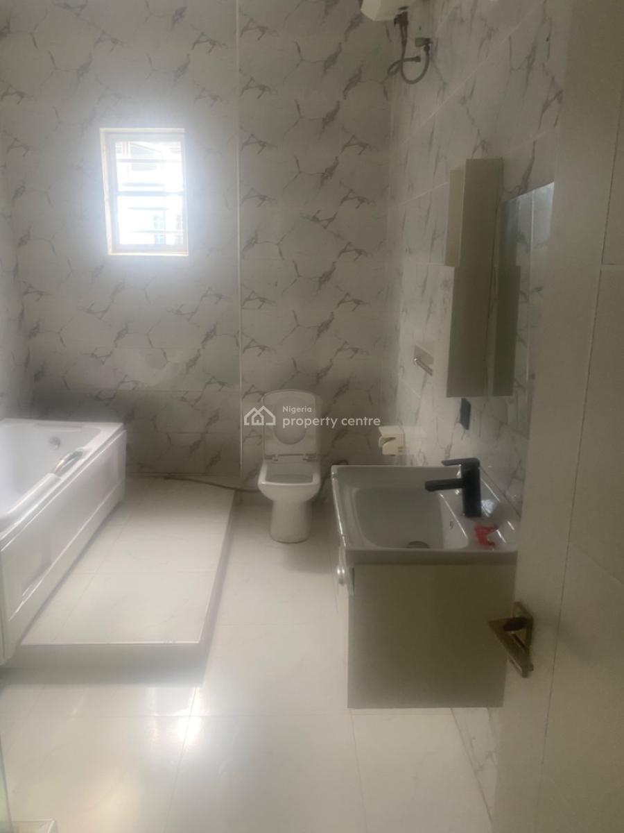 a Clean Master Bedroom in an Estate, Lekki, Lagos, Flat / Apartment for Rent