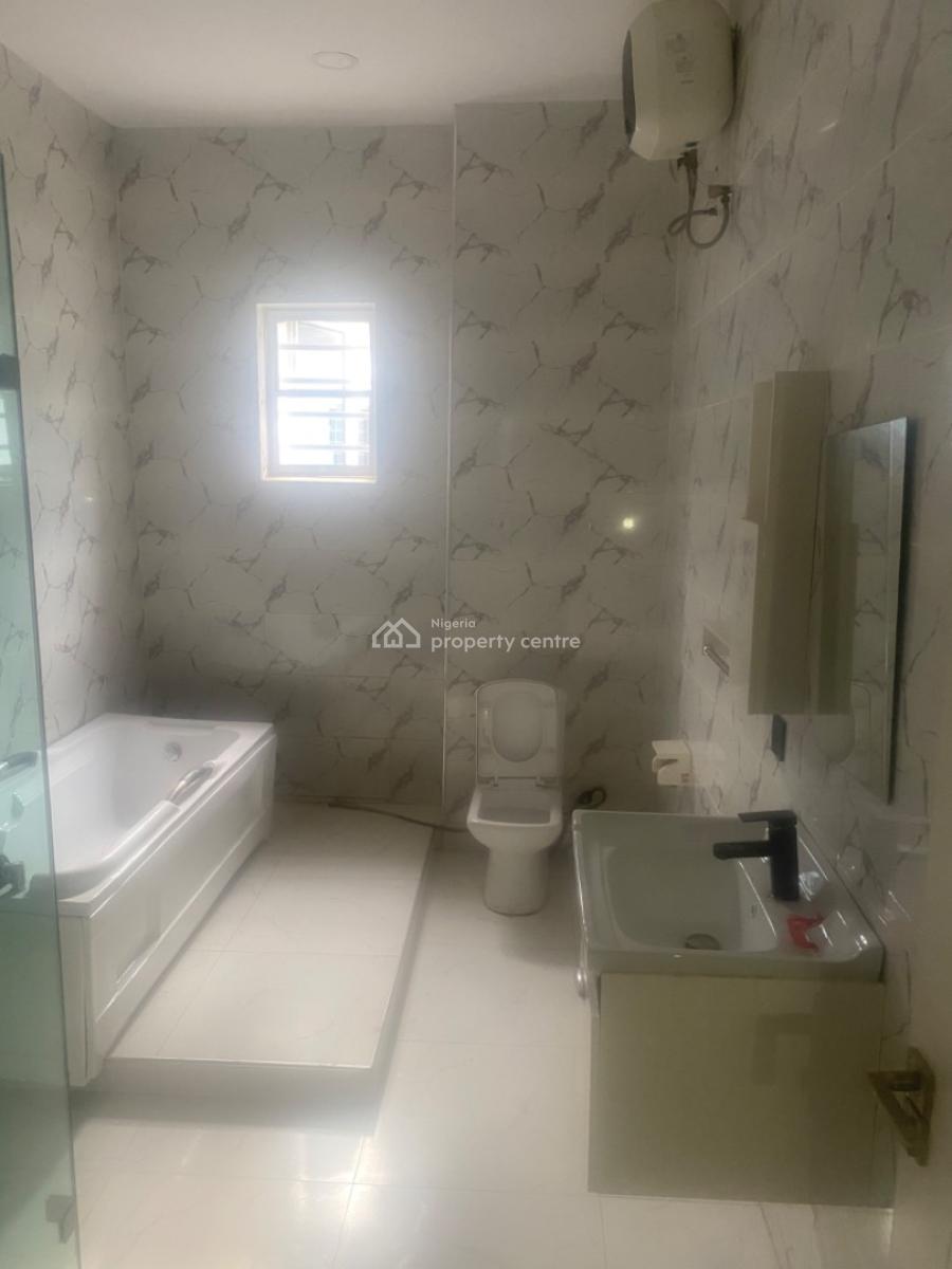 a Clean Master Bedroom in an Estate, Lekki, Lagos, Flat / Apartment for Rent