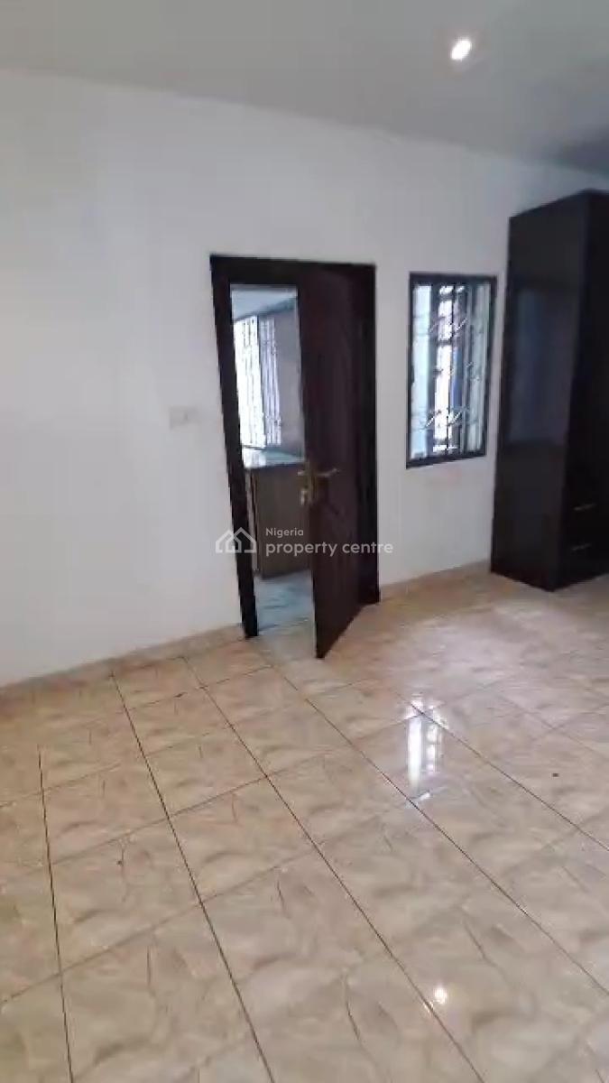 Spacious 2 Bedroom Apartment, Dpkay District Estate, Lekki, Lagos, Flat / Apartment for Rent