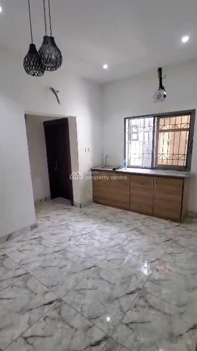 Spacious 2 Bedroom Apartment, Dpkay District Estate, Lekki, Lagos, Flat / Apartment for Rent