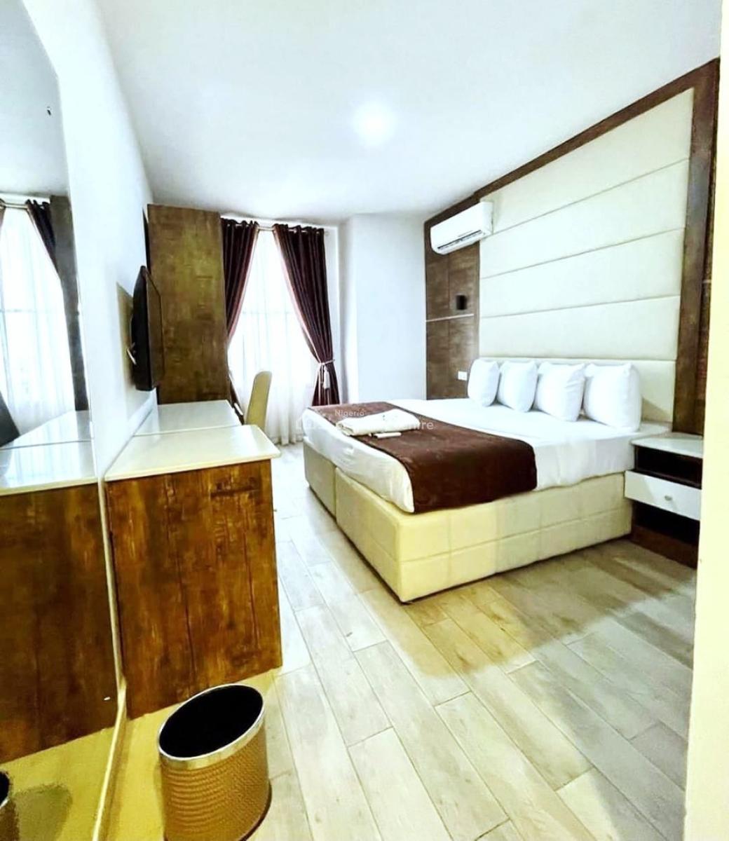 Luxuriously Finished 3 Bedroom Apartment with Bq,, Banana Island, Ikoyi, Lagos, Flat / Apartment for Sale