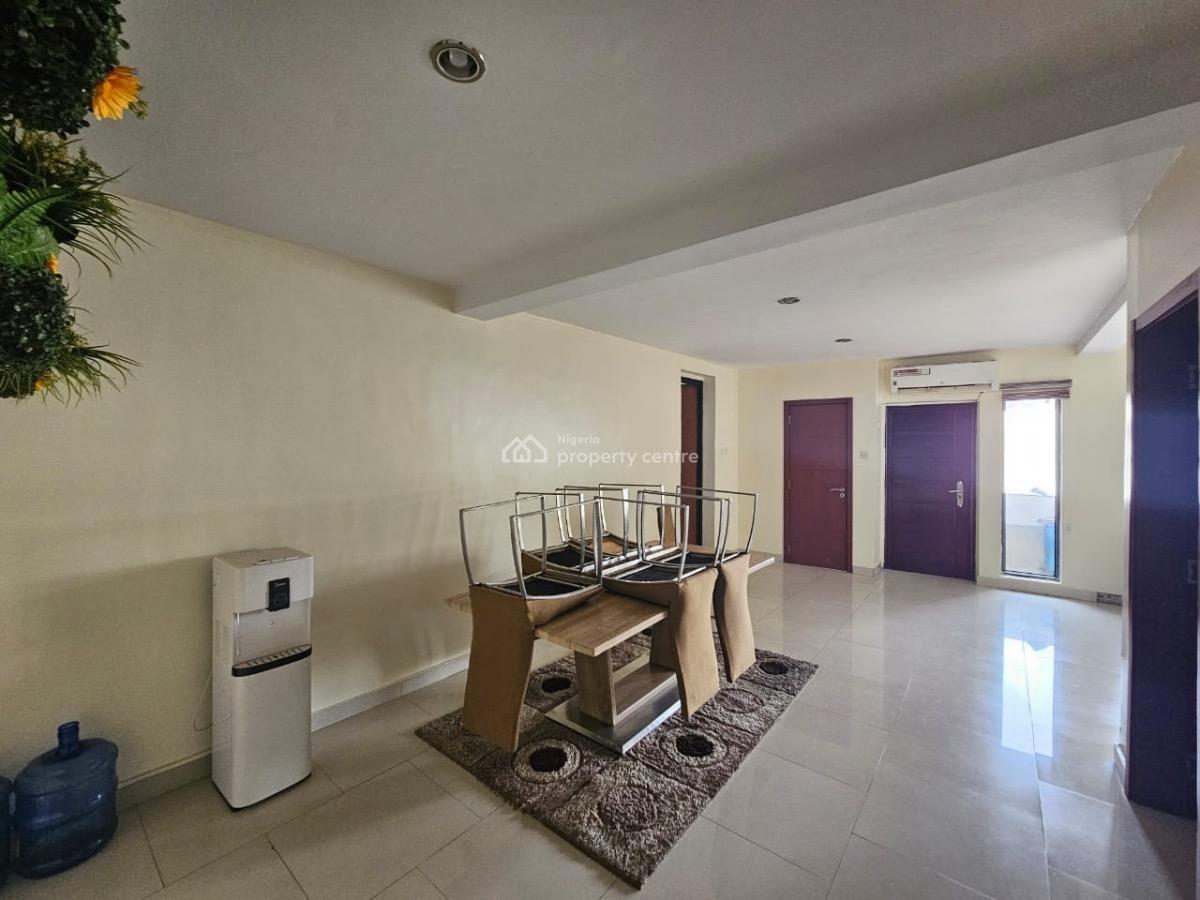 2 Bedroom Service Apartment with a Pool, Victoria Island (vi), Lagos, Block of Flats for Sale