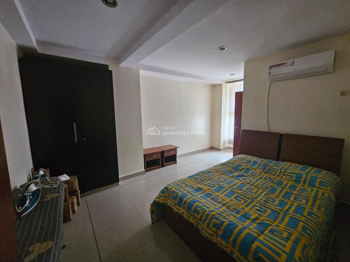 2 Bedroom Service Apartment with a Pool, Victoria Island (vi), Lagos, Block of Flats for Sale