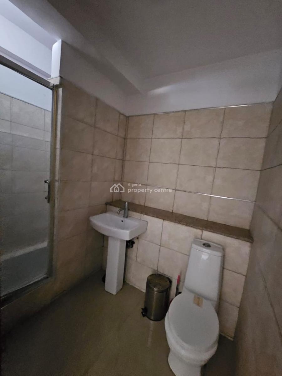 2 Bedroom Service Apartment with a Pool, Victoria Island (vi), Lagos, Block of Flats for Sale