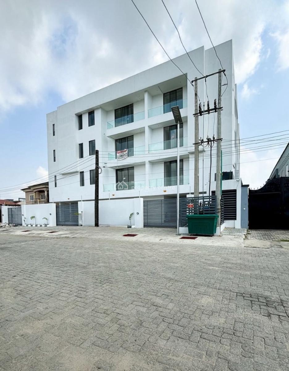 Luxurious and Executive 2 Bedroom Apartment, Lekki Phase 1, Lekki, Lagos, Flat / Apartment for Rent